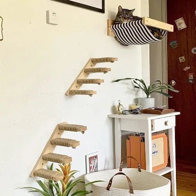 Voici nos astuces pour offrir un arbre à chat à votre félin, même dans un petit logement - CHATisfait